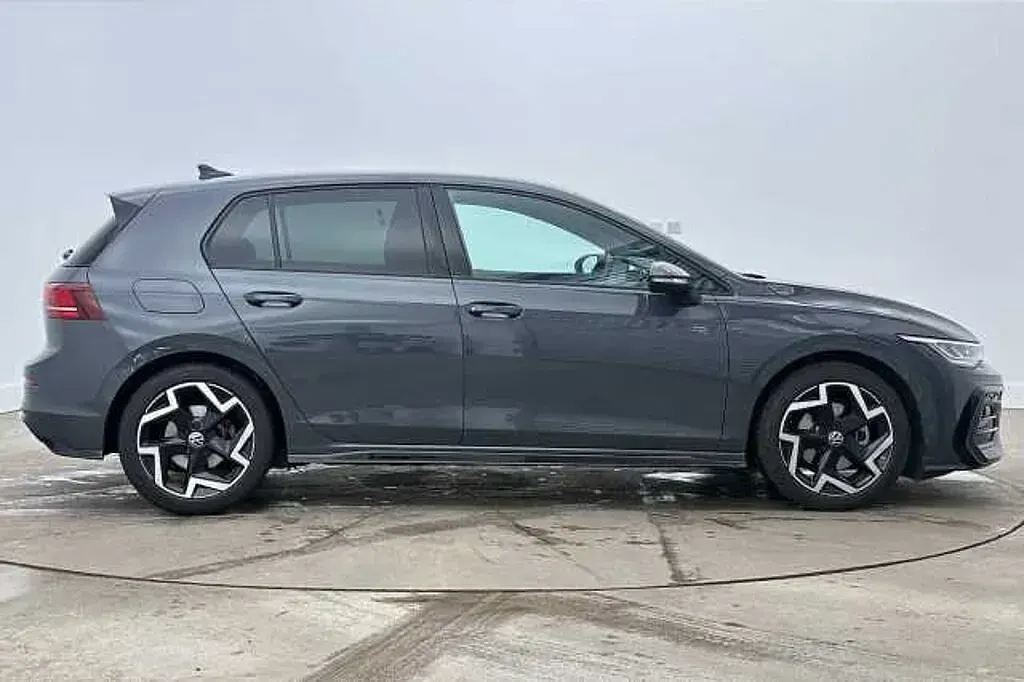 Used VW Golf VIII 150 HP (110 kW) 2025