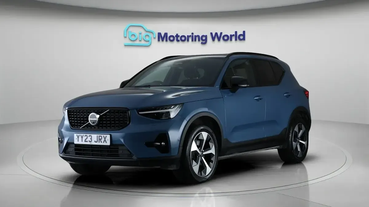 Used Volvo XC40 Ultimate 2023 Blue SUV