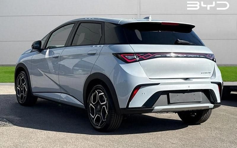 New BYD Dolphin Design 150 kW (204 HP) 2026 White Hatchback