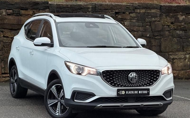 Used MG ZS Exclusive 105 kW (143 HP) 2021 White Hatchback