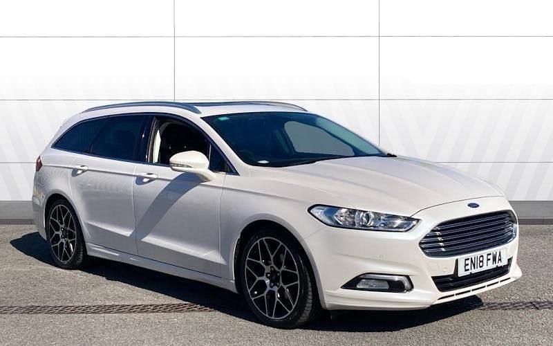 Used Ford Mondeo Titanium 240 HP (176 kW) 2017 White Estate