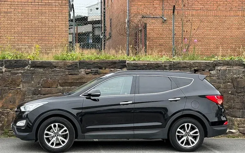 Used Hyundai Santa Fe Premium 197 HP (144 kW) 2014 Black SUV