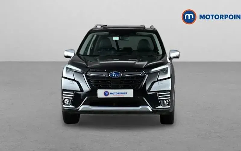 Usado Subaru Forester Premium 150 HP (110 kW) 2024 Preto SUV