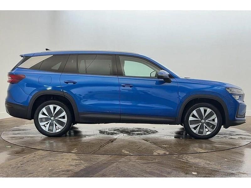 New Skoda Kodiaq SE L 142 HP (104 kW) 2025 Race blue metallic SUV