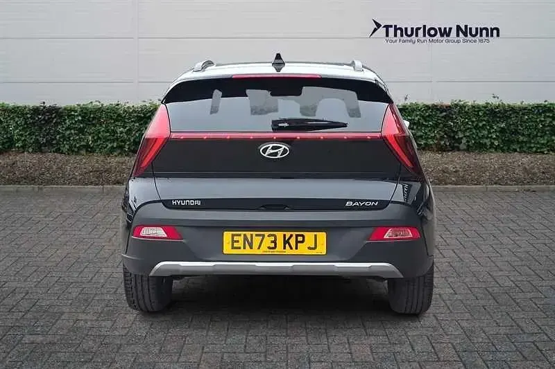 Usado Hyundai Bayon Premium 101 HP (74 kW) 2024 Preto SUV