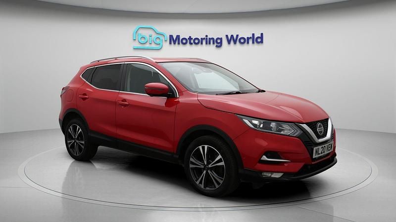 Used 2020 Nissan Qashqai N-Connecta SUV | £13,300 (Good price) - Image 1/4