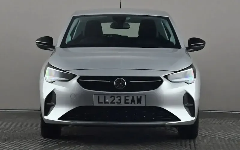 Usado Vauxhall Corsa Design Edition 101 CV (74 kW) 2023 Utilitario
