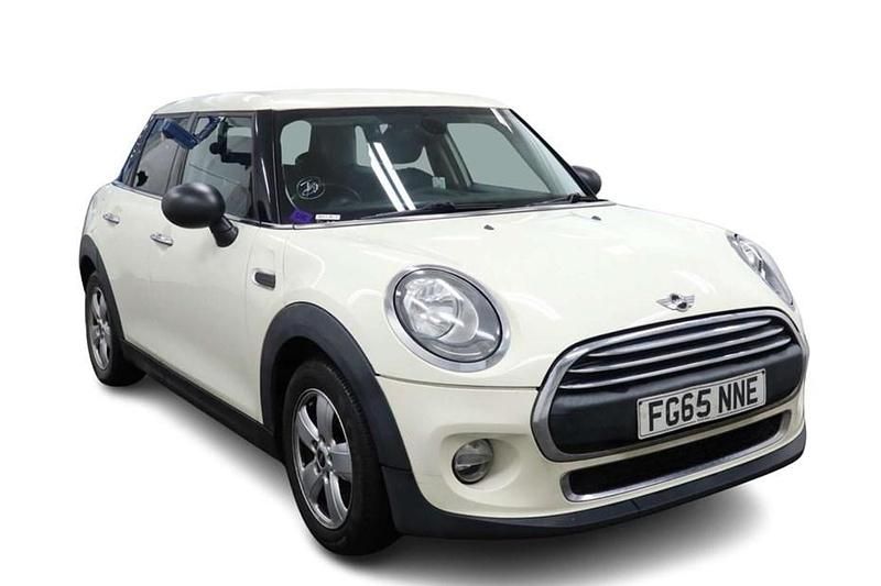 White Used 2015 Mini ONE Hatch Hatchback | £5,380 (Fair price) - Image 1/1