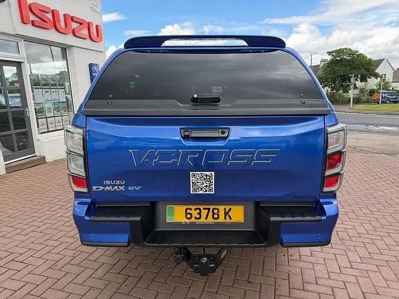 New Isuzu D-Max 139 kW (190 HP) 2026 Biarritz blue metallic Pickup