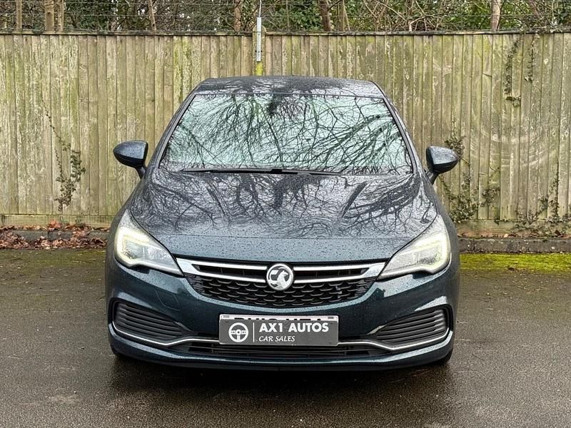 Used Vauxhall Astra SRi 150 HP (110 kW) 2018 Green Hatchback