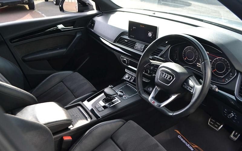 Used Audi Q5 Black Edition 245 HP (180 kW) 2020 Grey SUV