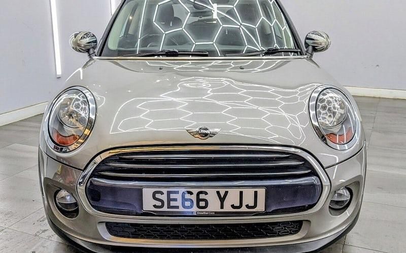 Used Mini Cooper D Hatch 116 HP (85 kW) 2017 Hatchback