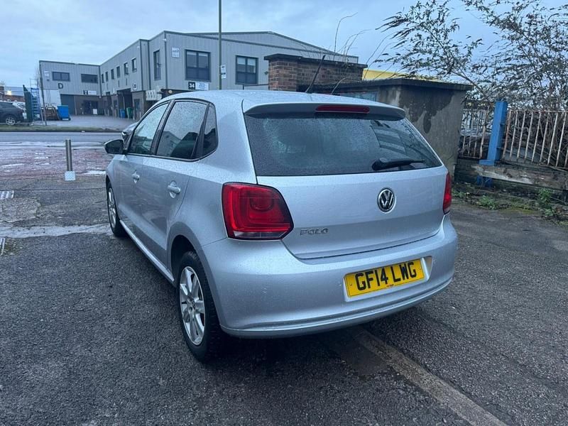 Usado VW Polo Edition 60 HP (44 kW) 2014 Prateado Citadino