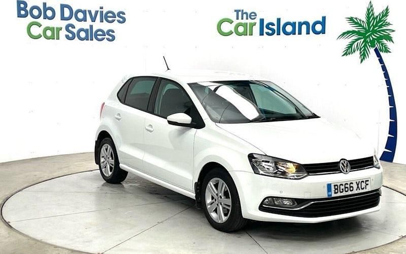Used VW Polo Match 90 HP (66 kW) 2016 White Hatchback