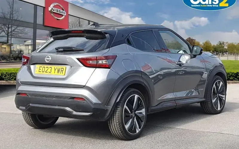 Gebraucht Nissan Juke Tekna+ 143 PS (105 kW) 2023 Grau SUV