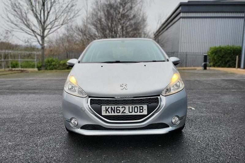Used Peugeot 208 Active 2012 Silver Hatchback