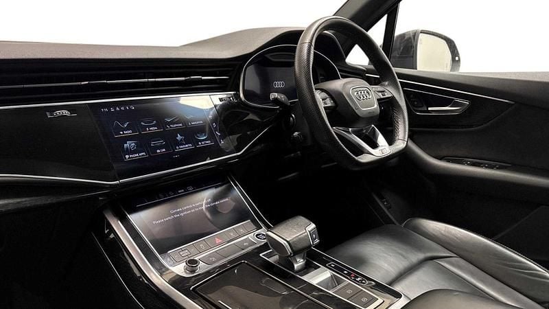 Used Audi Q7 Black Edition 281 HP (206 kW) 2021 Black SUV