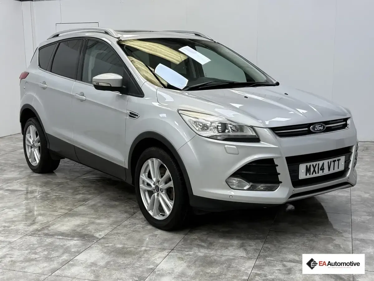 Usado Ford Kuga Titanium X 163 CV (119 kW) 2014 Plateado SUV