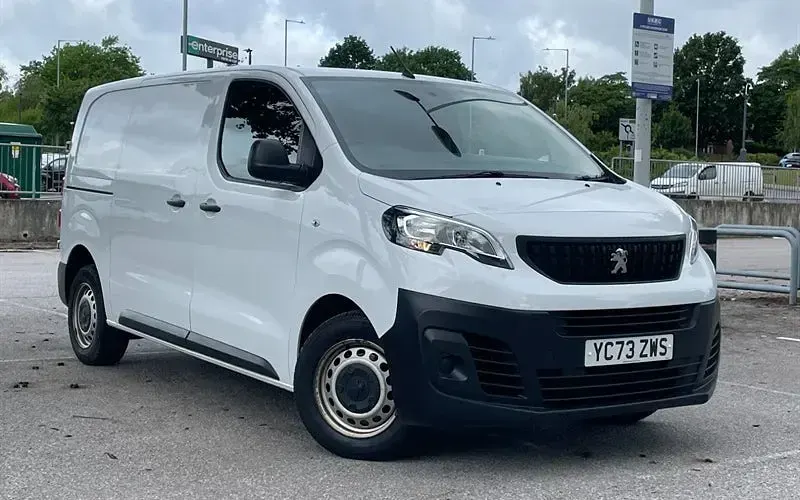 Used Peugeot Expert Premium 102 HP (75 kW) 2023 Van