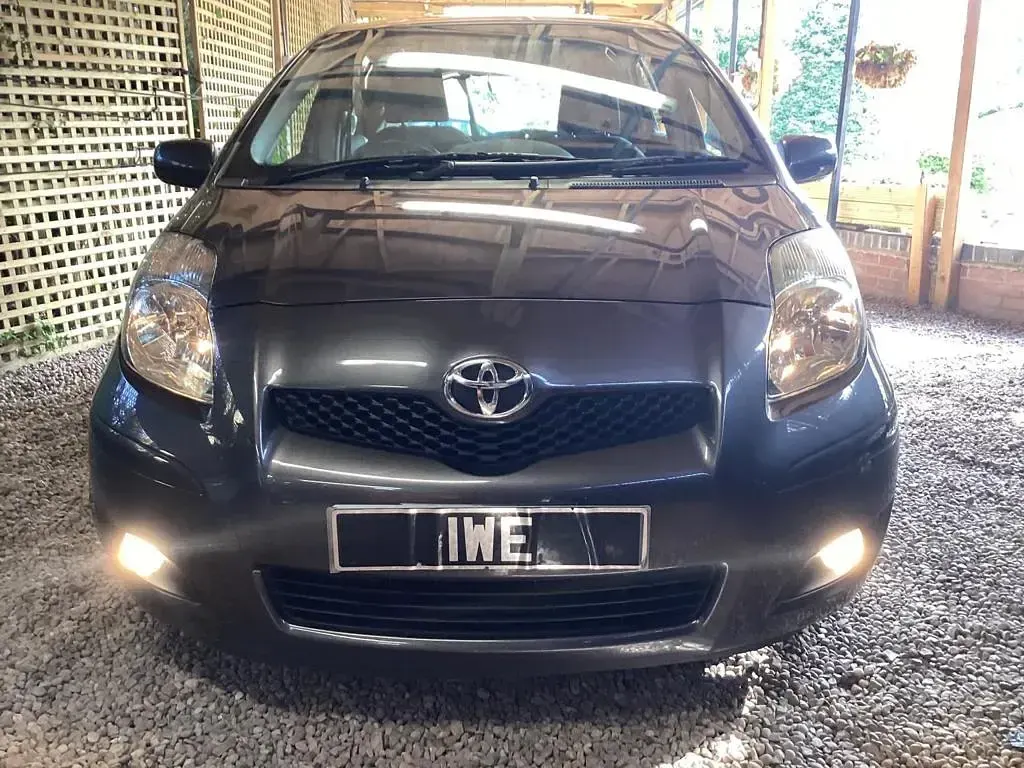 Used Toyota Yaris 2011 Grey Hatchback