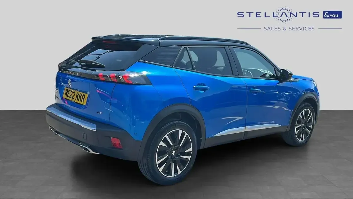 Used Peugeot 2008 Premium 129 HP (94 kW) 2022 Blue SUV