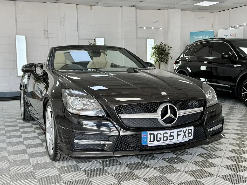 Used Mercedes SLK250 AMG 204 HP (150 kW) 2015 Black Cabriolet
