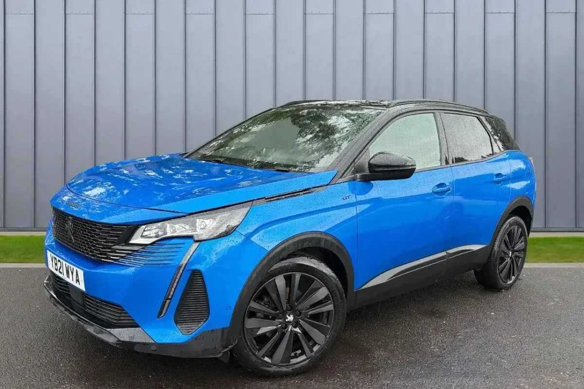 Used Peugeot 3008 Premium 129 HP (94 kW) 2021 Blue SUV