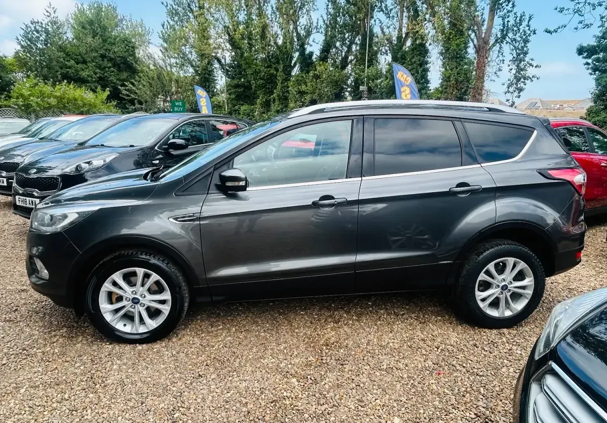 Used Ford Kuga Titanium 120 HP (88 kW) 2018 Grey SUV
