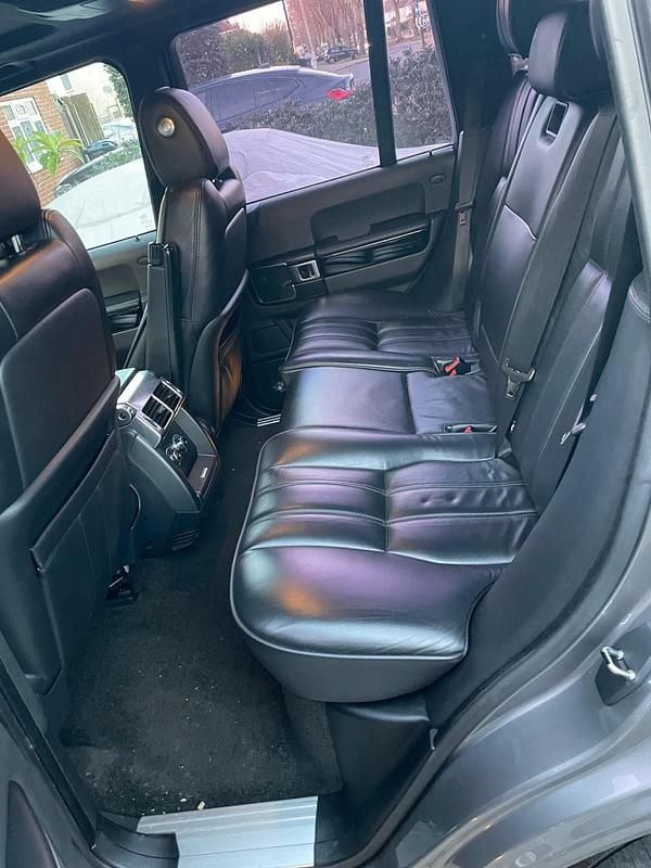 Used Land Rover Range Rover Vogue 2010 Grey SUV