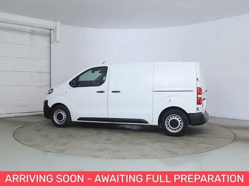 White Used 2022 Citroën Dispatch MPV | £10,450 (Good price) - Image 1/2