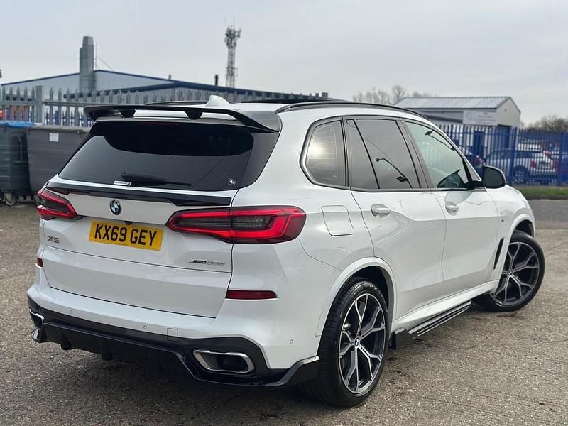 Used BMW X5 M Sport 265 HP (194 kW) 2019 White SUV
