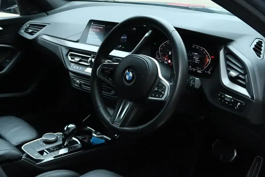 Used BMW 118 M Sport 136 HP (100 kW) 2021 Grey Hatchback