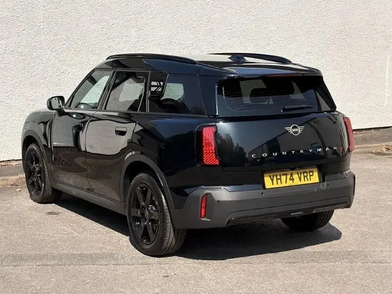 Used Mini Countryman Classic 218 HP (160 kW) 2024 Black SUV