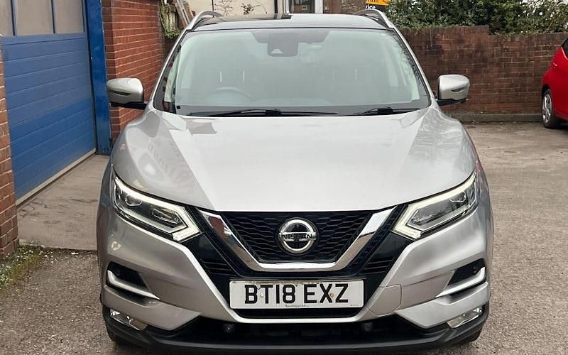 Used Nissan Qashqai Tekna 110 HP (80 kW) 2018 Silver SUV