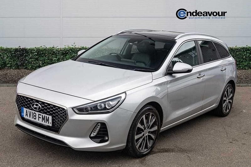 Used Hyundai i30 Premium SE 140 HP (102 kW) 2018 Silver Estate