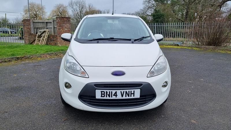 Used Ford Ka Zetec 69 HP (50 kW) 2014 White Hatchback