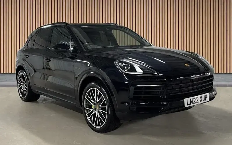 Used Porsche Cayenne Platinum Edition 462 HP (339 kW) 2022 SUV