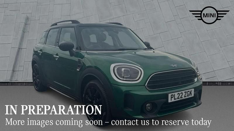 Green Used 2022 Mini Cooper Countryman Classic SUV | £18,387 (Good price) - Image 1/4