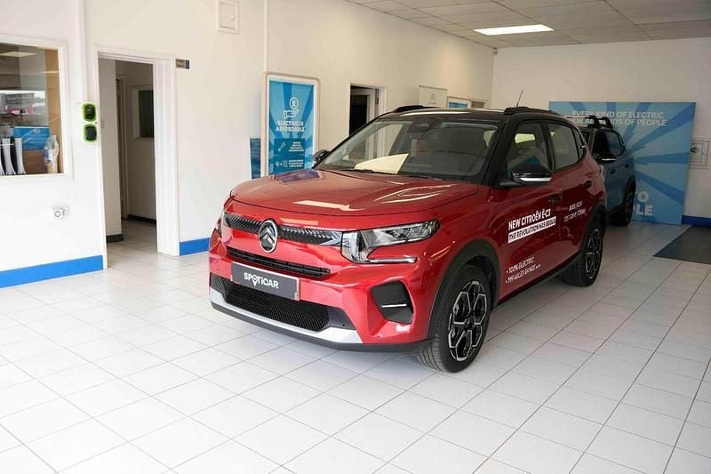 Used Citroën e-C3 81 kW (111 HP) 2025 Red Hatchback