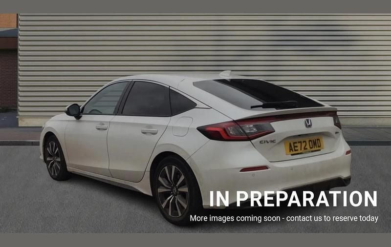Used Honda Civic Elegance 143 HP (105 kW) 2022 White Hatchback