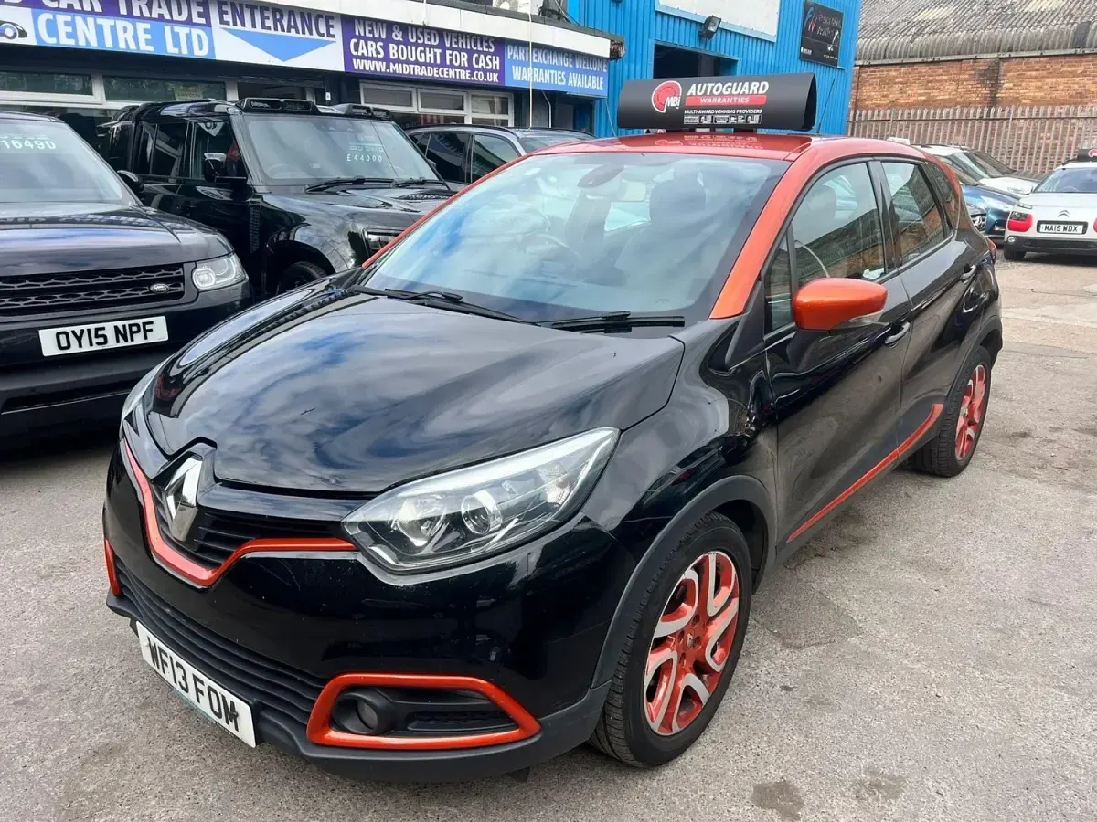 Używany Renault Captur Dynamique 90 KM (66 kW) 2013 Pomarańczowy SUV