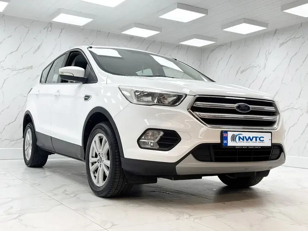 Used Ford Kuga Zetec 150 HP (110 kW) 2018 White SUV