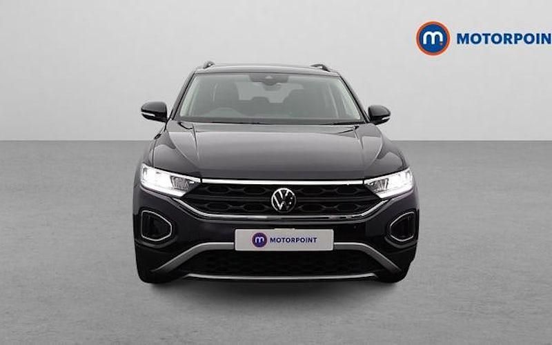 Used VW T-Roc Life 110 HP (80 kW) 2024 SUV