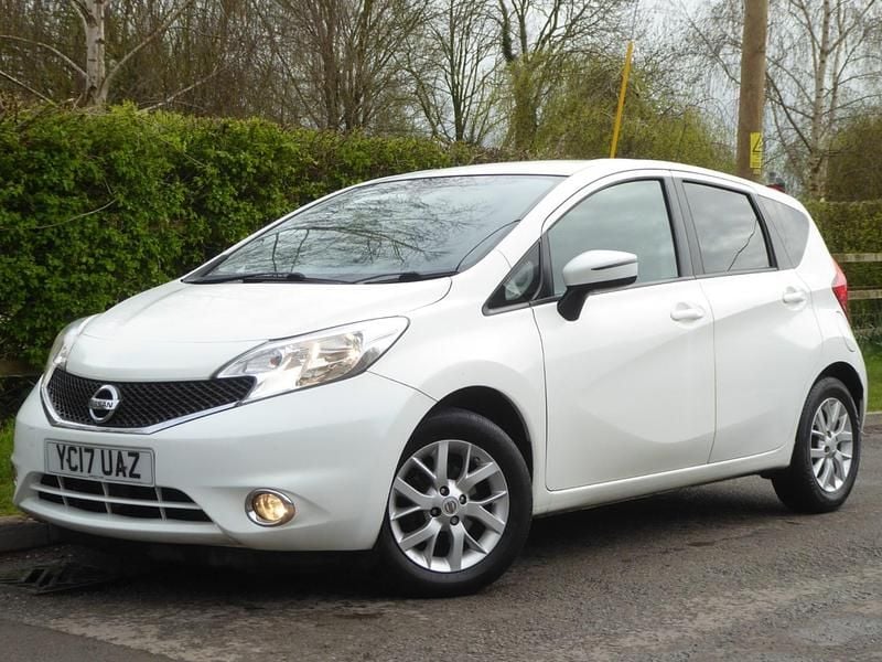 Used Nissan Note Acenta Premium 90 HP (66 kW) 2017 White Hatchback