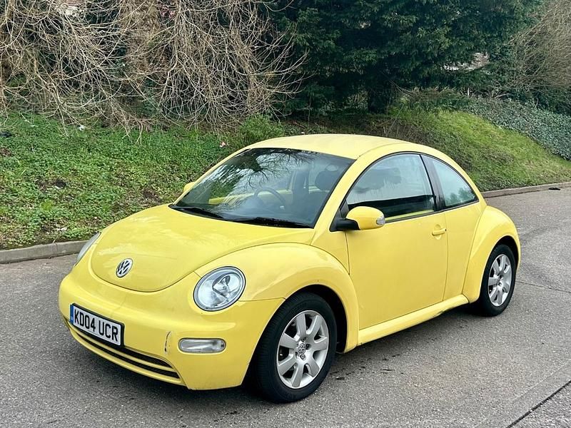 Used VW Beetle 2004 Yellow Hatchback