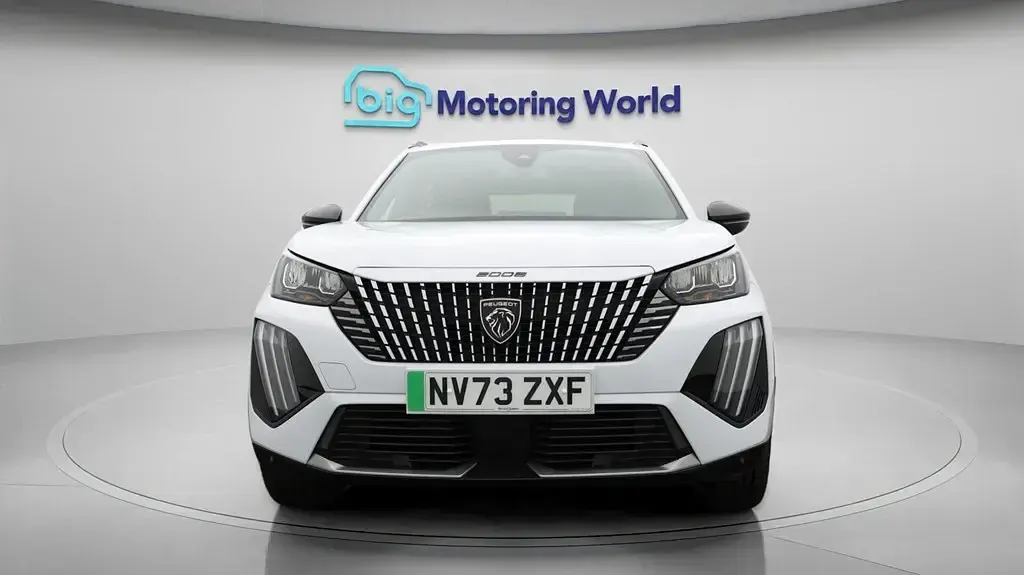 Used Peugeot e-2008 Allure 114 kW (156 HP) 2024 SUV