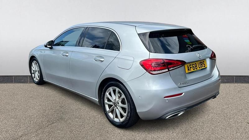 Used Mercedes A180 Premium 116 HP (85 kW) 2018 Silver Hatchback