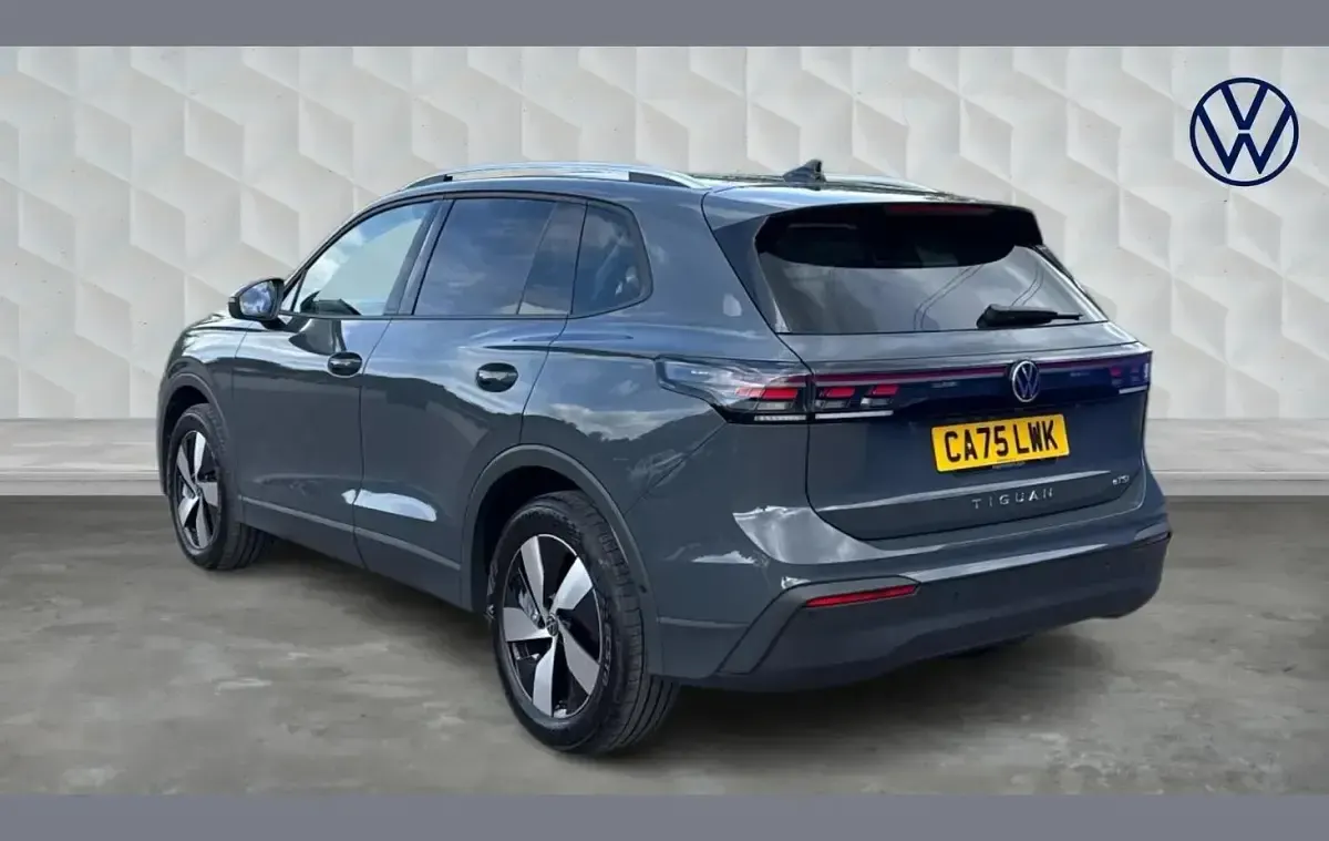 Used VW Tiguan Match 147 HP (108 kW) 2025 Grey SUV