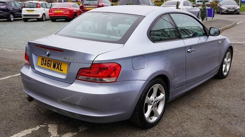 Used BMW 118 Coupé Sport Line 143 HP (105 kW) 2011 Blue Coupe