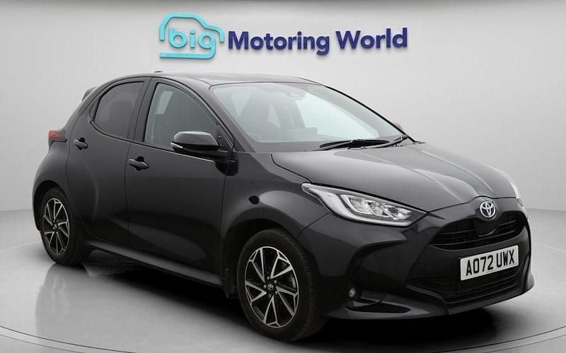 Used Toyota Yaris Hybrid Design 116 HP (85 kW) 2025 Hatchback